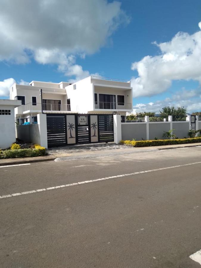 Coquette Villa Avec Piscine Flic-en-Flacq Exterior foto